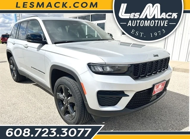 2023 JEEP GRAND CHEROKEE Altitude, Silver for sale in Lancaster, WI — photo 1 of 40