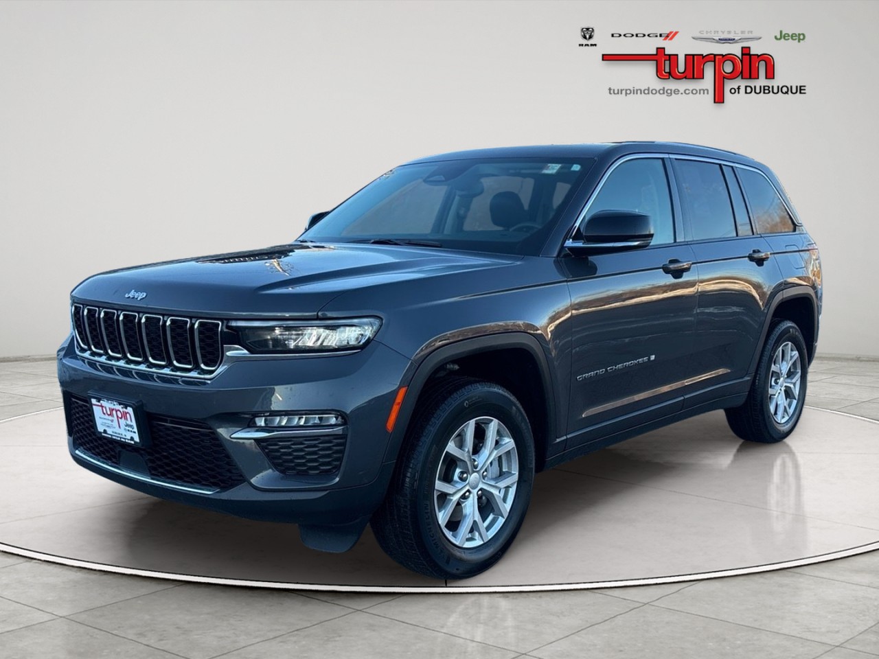 2023 Jeep Grand Cherokee Limited, GRAY for sale in Dubuque, IA — photo 1 of 21
