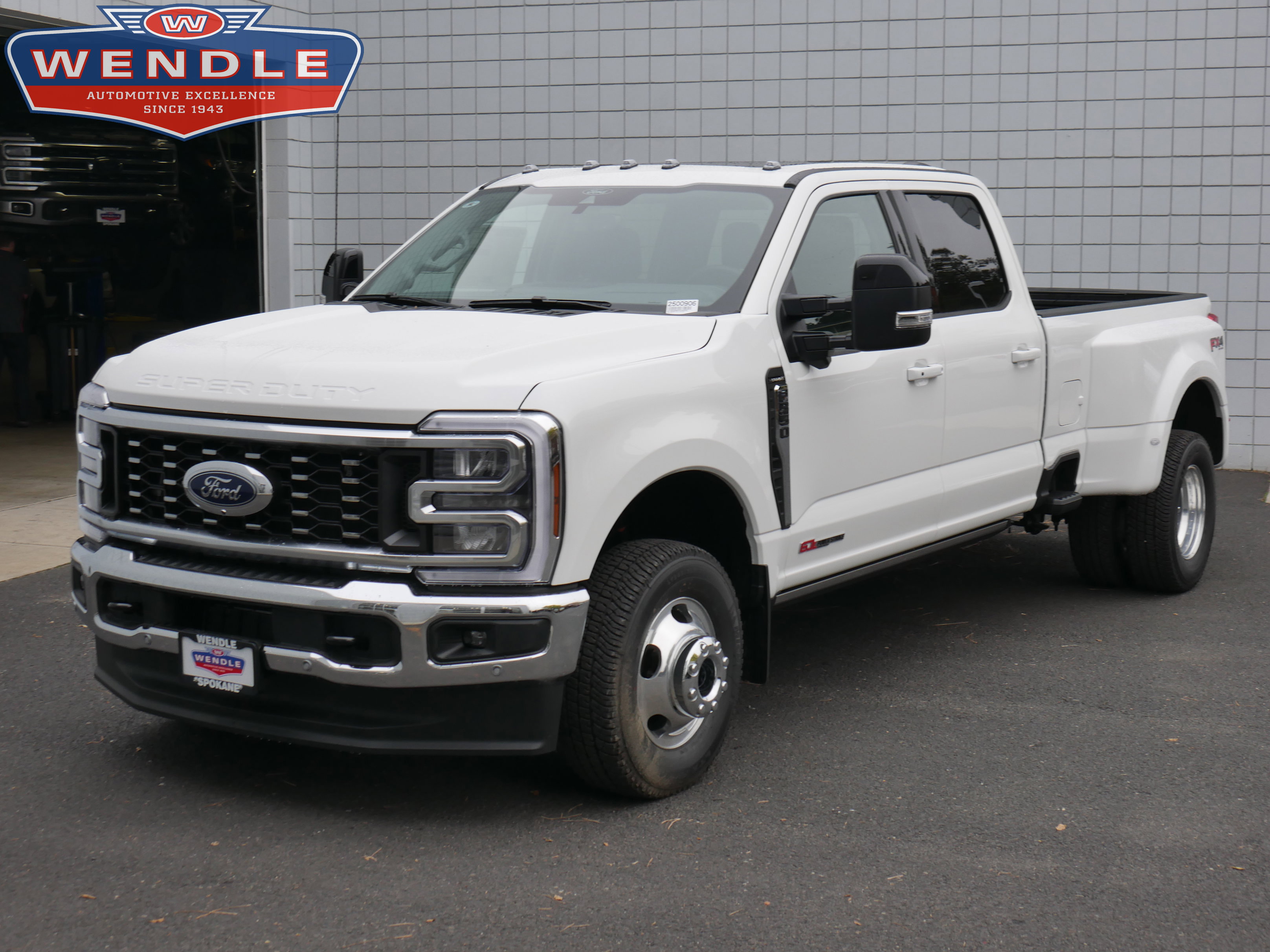 2026 Ford Super Duty F-350 DRW LARIAT, Star White Metallic Tri-Coat for sale in Spokane, WA — photo 1 of 45