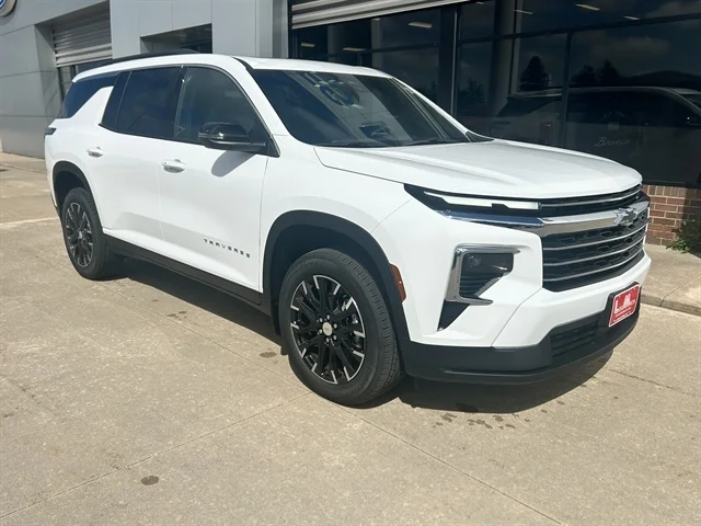 2026 CHEVROLET TRAVERSE AWD LT, WHITE for sale in Lancaster, WI — photo 1 of 40
