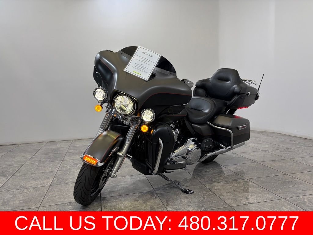 2018 Harley-Davidson Ultra Limited Touring, Gray for sale in Tempe, AZ — photo 1 of 21