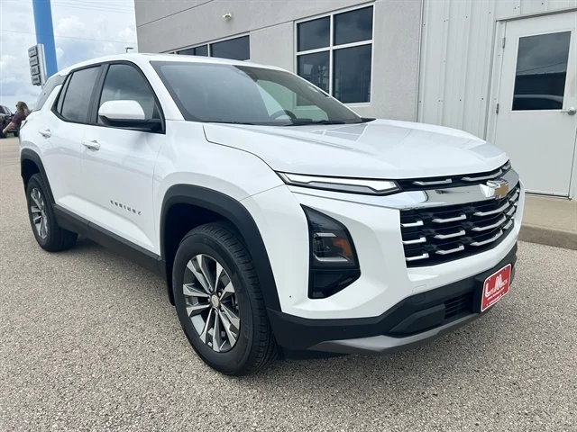 2027 CHEVROLET EQUINOX AWD LT, WHITE for sale in Lancaster, WI — photo 1 of 38