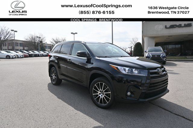 2018 Toyota Highlander SE, Black for sale in Brentwood, TN — photo 1 of 37