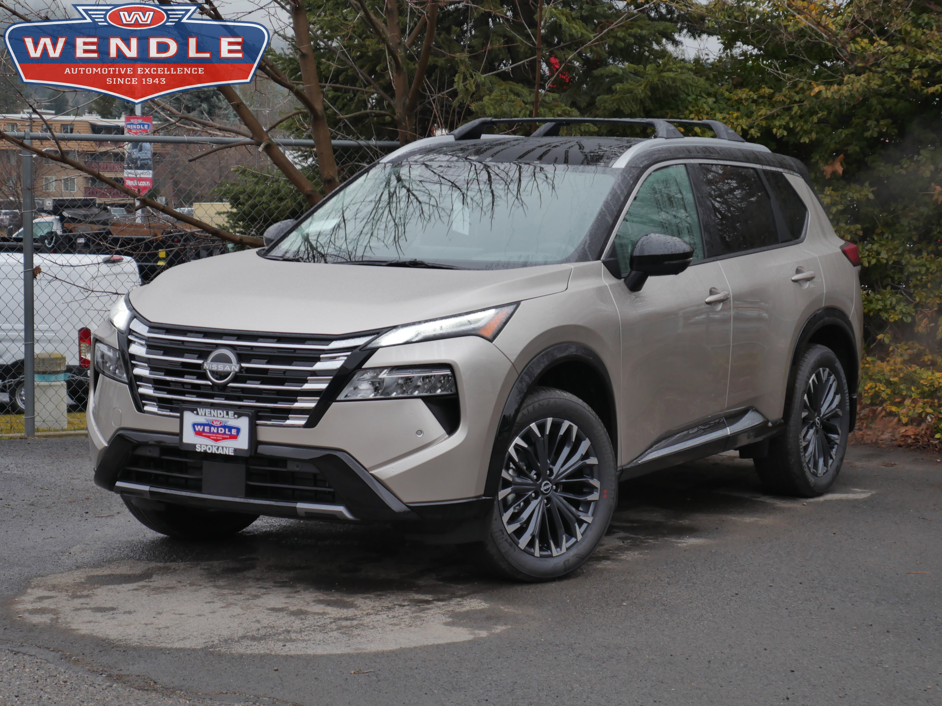 2026 Nissan Rogue Platinum, Champagne Silver Metallic/Super Black for sale in Spokane, WA — photo 1 of 37